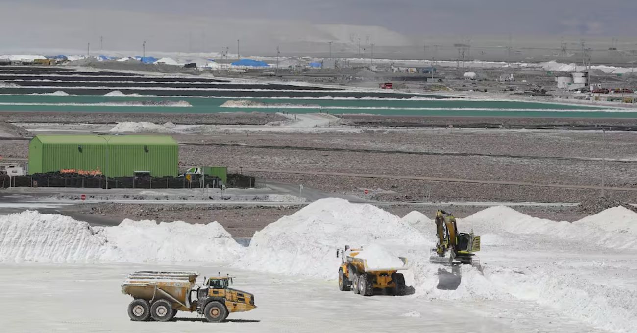 Baja del litio impacta en pagos a Corfo: SQM desembolsa menos a Fisco