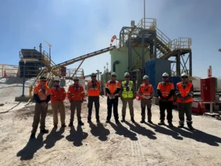 Colaboración Radomiro Tomic y BHP en Lixiviación Clorurada: Innovación Minera Chilena.