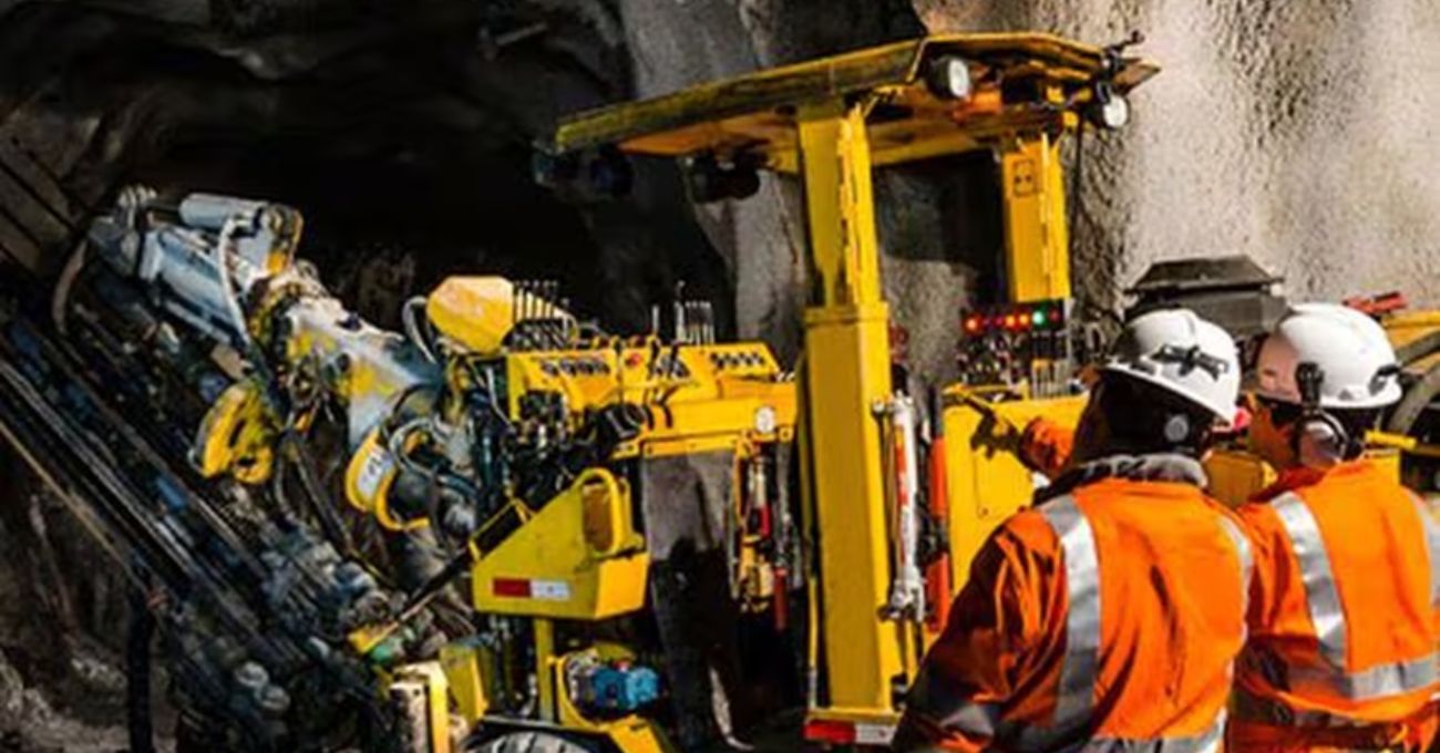 Perú: First Andes Silver informa ensayos de plata de alta ley, Proyecto Santas Gloria