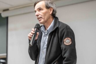 Claudio Sougarret, gerente general (i) Codelco División El Teniente: