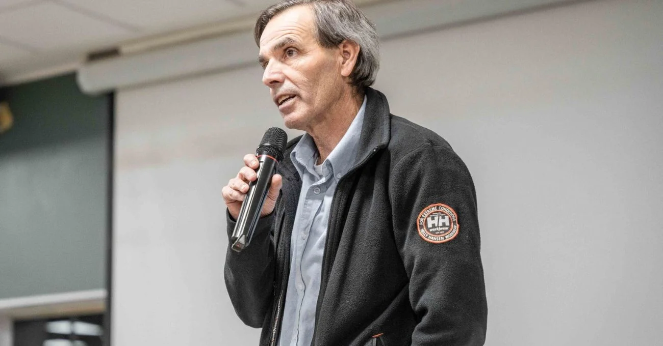 Claudio Sougarret, gerente general (i) Codelco División El Teniente: