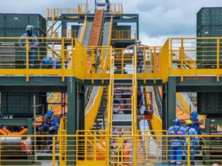 Sigma Lithium Reporta Resultados del 2T25: Ofrece una Producción Acorde, Mayores Reducciones de Costos y Desapalancamiento