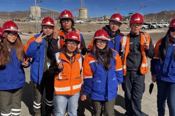 Nueve estudiantes en práctica del Colegio Técnico Don Bosco de Calama ingresan a Minera El Abra