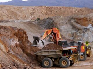 Mineras peruanas exploran Asia para diversificar mercados y evitar aranceles.