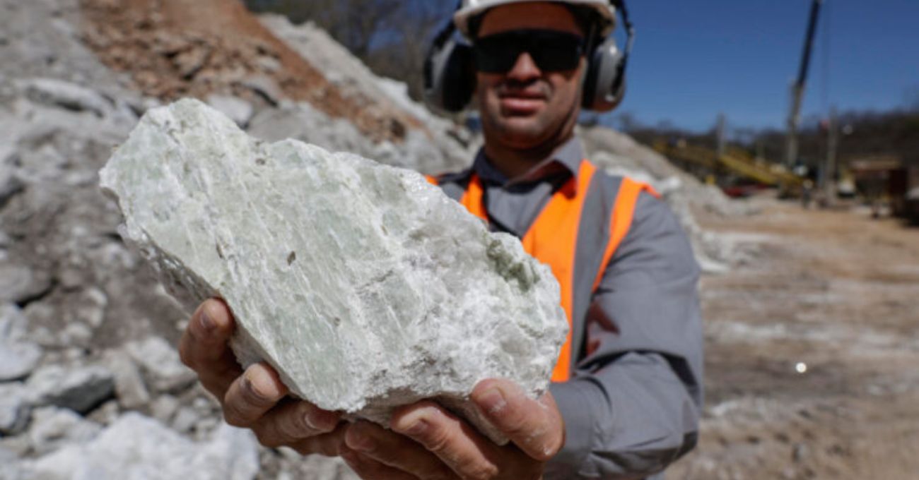"El Dorado" del litio en Brasil: Valioso mineral atrae inversiones globales.