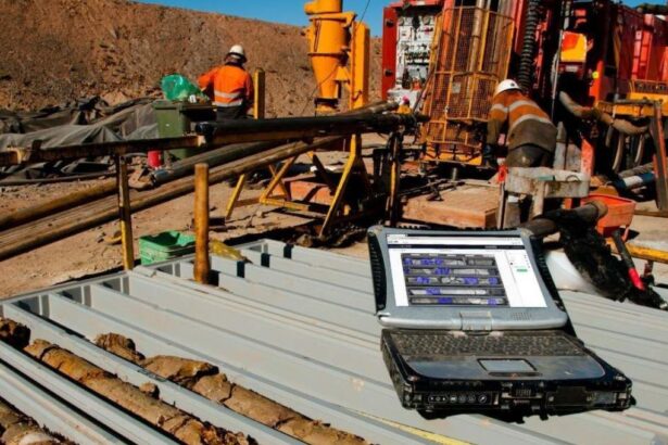 Startup chilena Graiph IA firma contrato con BHP para digitalizar datos geológicos históricos