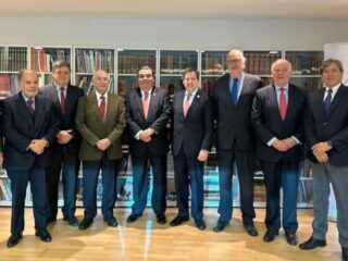 Exministros de Minería se unen en Sonami para fortalecer industria chilena