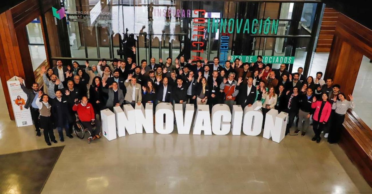 La UC impulsa la innovación y la conexión entre academia e industria social.