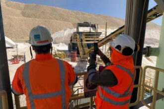 BHP y Radomiro Tomic unen fuerzas para avanzar en la minería sostenible.