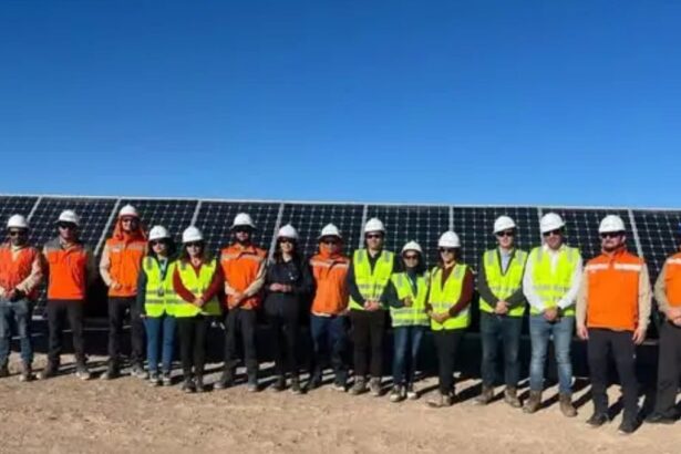 Avance del sistema de almacenamiento BESS en Parque Solar Salvador, Atacama.