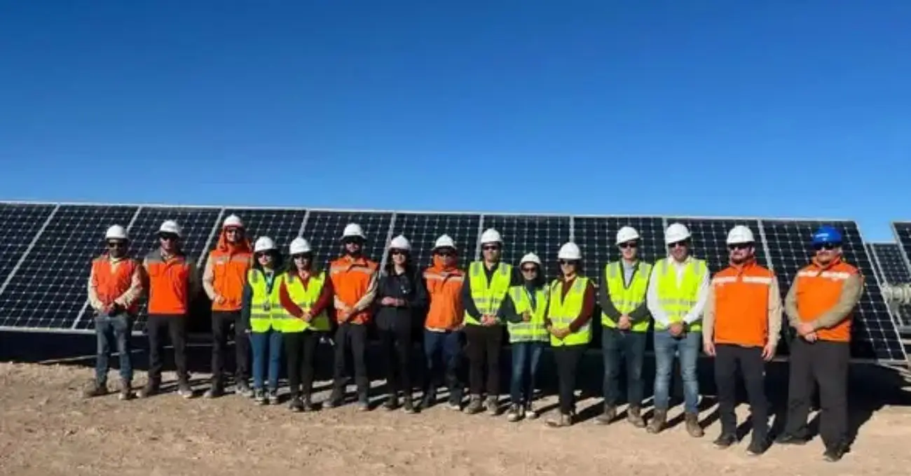 Avance del sistema de almacenamiento BESS en Parque Solar Salvador, Atacama. Avance del sistema de almacenamiento BESS en Parque Solar Salvador, Atacama.