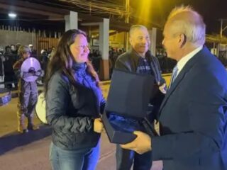 Trabajadores de Codelco Salvador son reconocidos por Municipio de Diego de Almagro