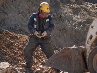 Segunda convocatoria: Enami apoya la pequeña minería chilena con millonario financiamiento.
