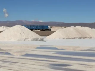Universidad de Atacama lidera proyecto pionero para transformar la industria del litio desde el norte de Chile