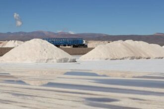 Universidad de Atacama lidera proyecto pionero para transformar la industria del litio desde el norte de Chile