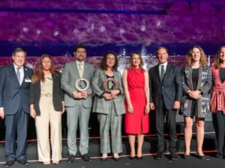 Minera Centinela recibe Premio AIA por transformar rajos sin vida útil en depósitos de relaves espesados