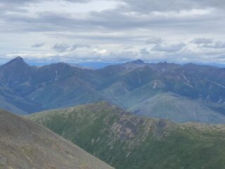 Sitka Gold crece en el descubrimiento de Rhosgobel con la intersección de 166,0 metros de 1,14 g/t de oro, incluidos 8,0 metros de 4,86 g/t de oro, desde la superficie de su proyecto de oro RC, Yukón