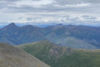 Sitka Gold crece en el descubrimiento de Rhosgobel con la intersección de 166,0 metros de 1,14 g/t de oro, incluidos 8,0 metros de 4,86 g/t de oro, desde la superficie de su proyecto de oro RC, Yukón