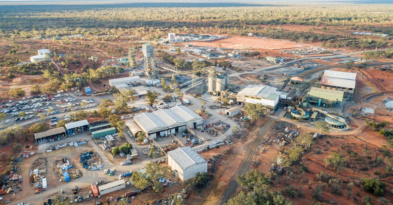 "Harmony Gold avanza en adquisición clave de MAC Copper en Australia"