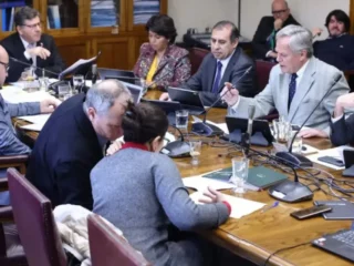 Proyecto de uso de agua de mar para desalinización avanza a Sala del Senado