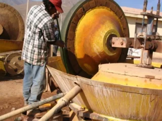 Sonami cuestiona política de litio y pide aumentar producción de la pequeña minería sin evaluación ambiental