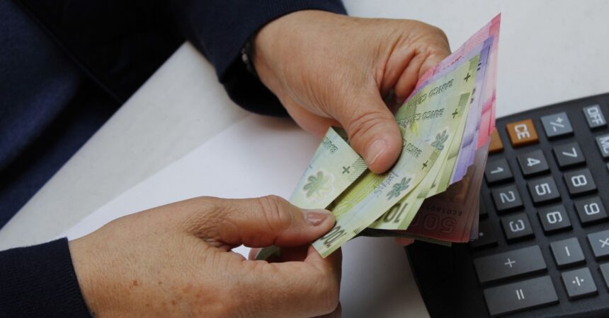 Aumento de cotización en agosto: el impacto que tendrá en los sueldos de los trabajadores