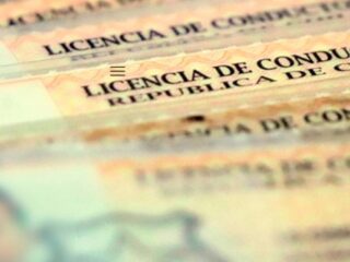 ¿Sin licencia de conducir en Chile? Estos son los documentos que puedes portar