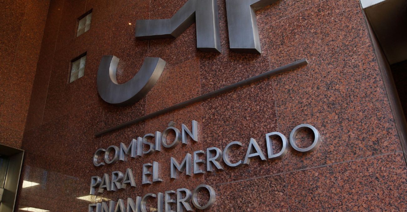 Cómo revisar tus deudas: guía para obtener el Informe de la CMF gratis