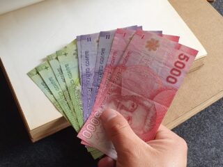4 bonos y beneficios del Estado para personas cesantes en busca de empleo en agosto 2025