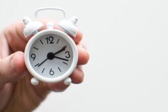 Cambio de hora 2025: ¿Cuándo empieza el horario de verano en Chile?