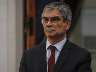 Renuncia de Mario Marcel convierte al gobierno de Boric en el tercero consecutivo con más de un ministro de Hacienda