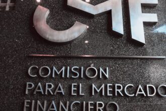 CMF permite consultar deudas del sistema financiero de forma gratuita a través de informe digital