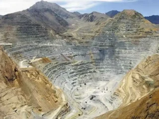 Minera Los Pelambres busca habilitar corredor directo entre Coquimbo y San Juan para transporte de insumos