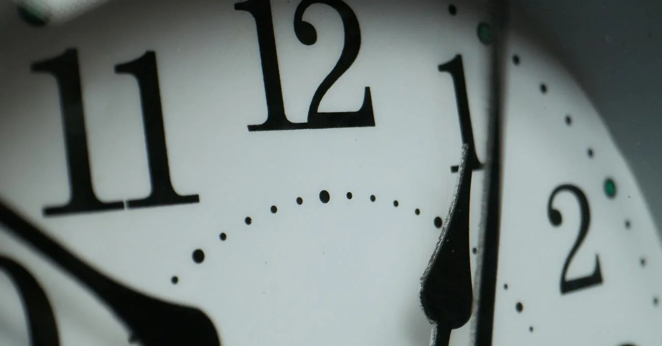 ¿Cuándo es el próximo cambio de hora en Chile? En septiembre comienza el horario de verano