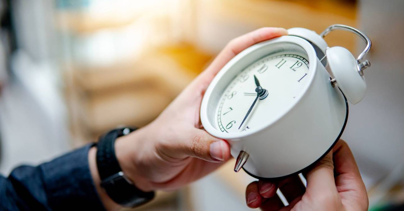 Cambio de hora: ¿Se adelanta o atrasa el reloj?