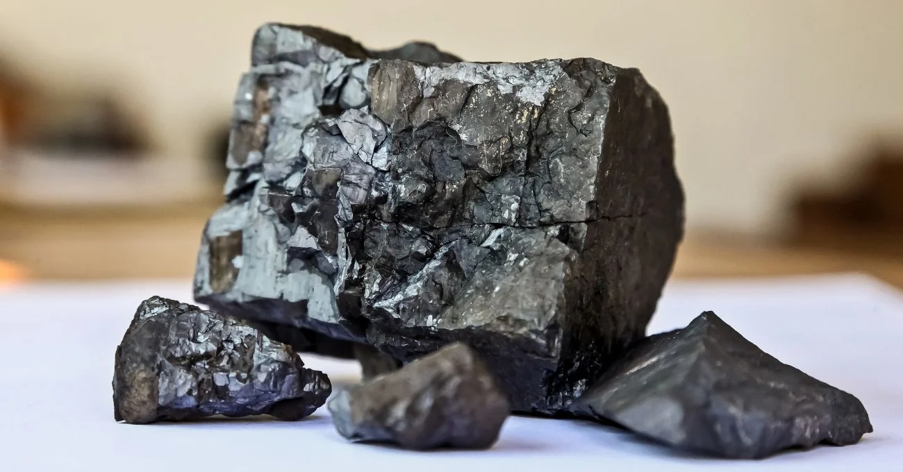 USGS actualiza lista de minerales críticos en EE. UU. en 2025.