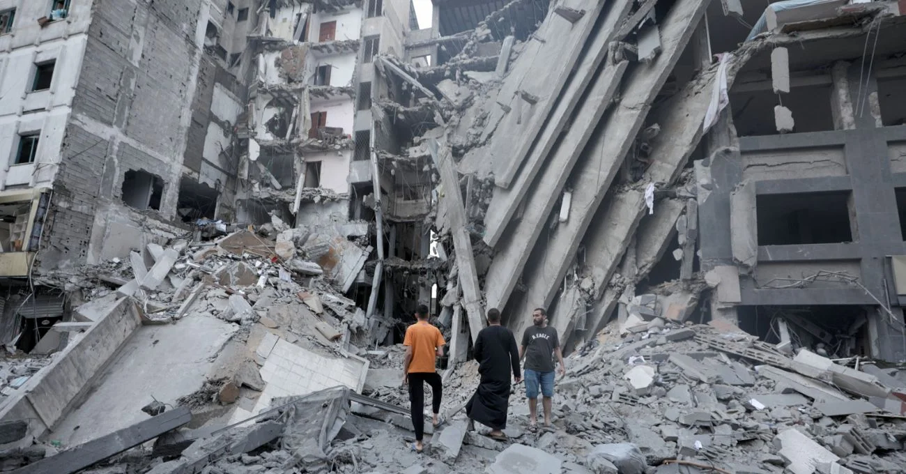 Suben a 22 los muertos tras doble bombardeo israelí al Hospital Nasser en Gaza