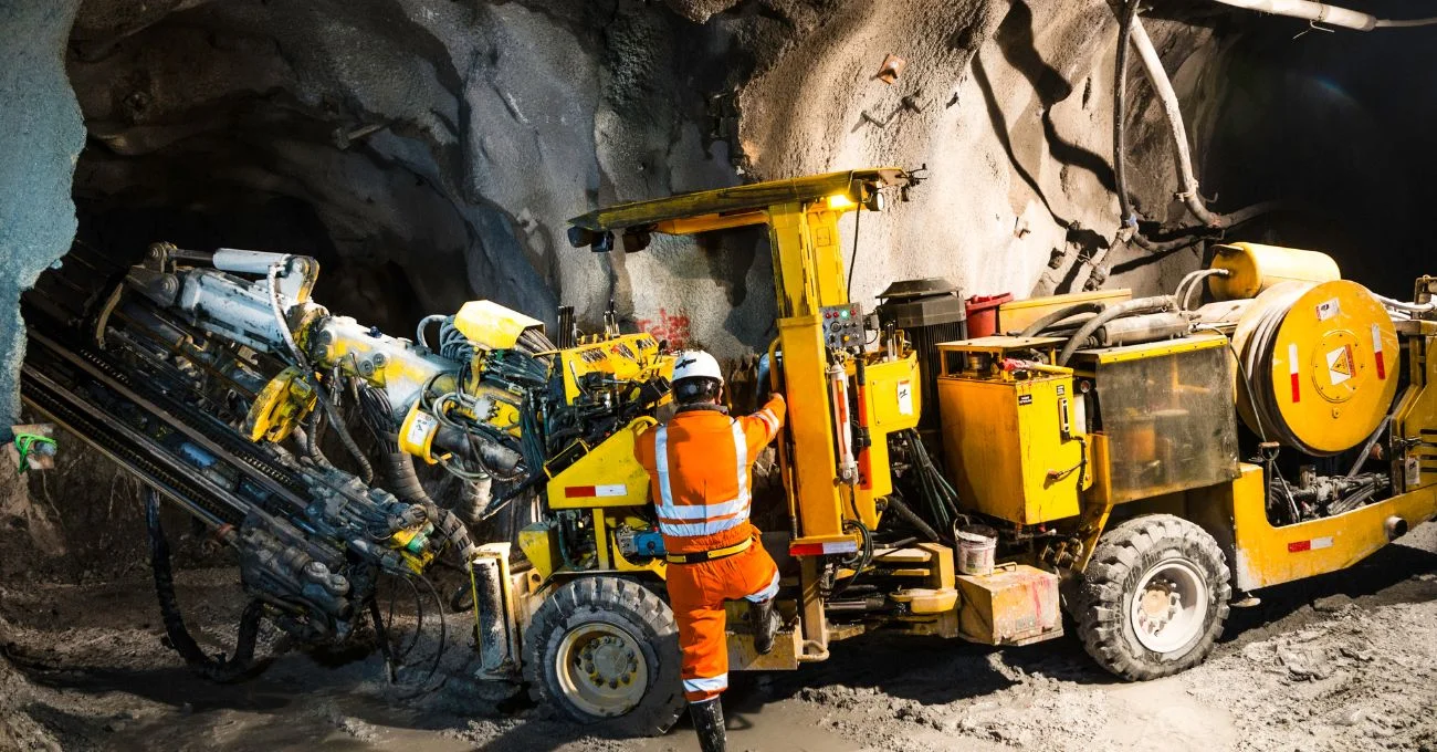 Codelco El Teniente ofrece empleos en la minería con sueldos desde $1.5 millones