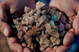 Rarezas en Kazajistán: Conflicto Global por Minerales Estratégicos en Asia Central