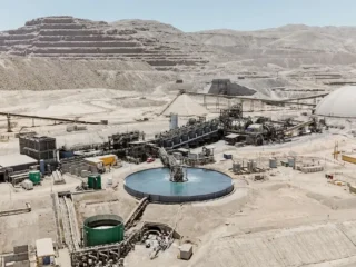 Capstone Copper: Expansión Minera en Mantoverde: Más Cobre y Oro en Chile