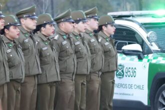 Carabineros está buscando trabajadores y sueldos superan los $2 millones: Conoce las ofertas laborales y cómo postular
