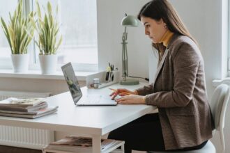 Pago anual del Bono al Trabajo de la Mujer: ¿Quiénes lo reciben?
