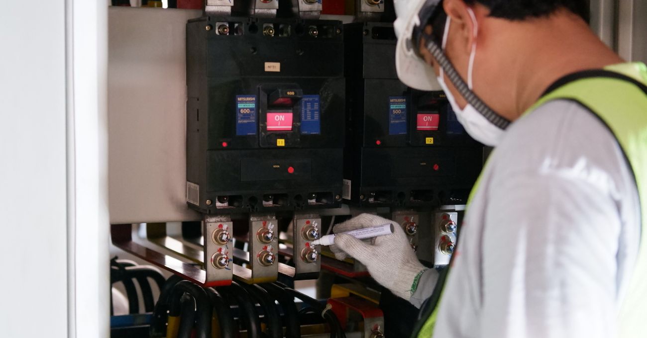 Siete comunas de Santiago sufrirán corte de luz este jueves 14 de agosto: Revisa sectores y horarios