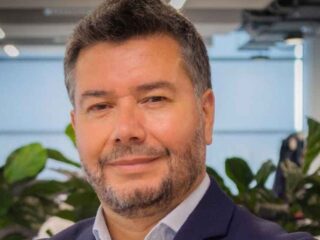 Juan Salinas asume gerencia general de Fenix Power Perú en Colbún.