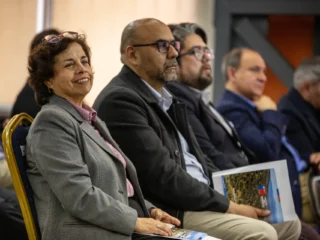 Aurora Williams en seminario de la UV: “La academia es clave para transformar la pequeña minería”