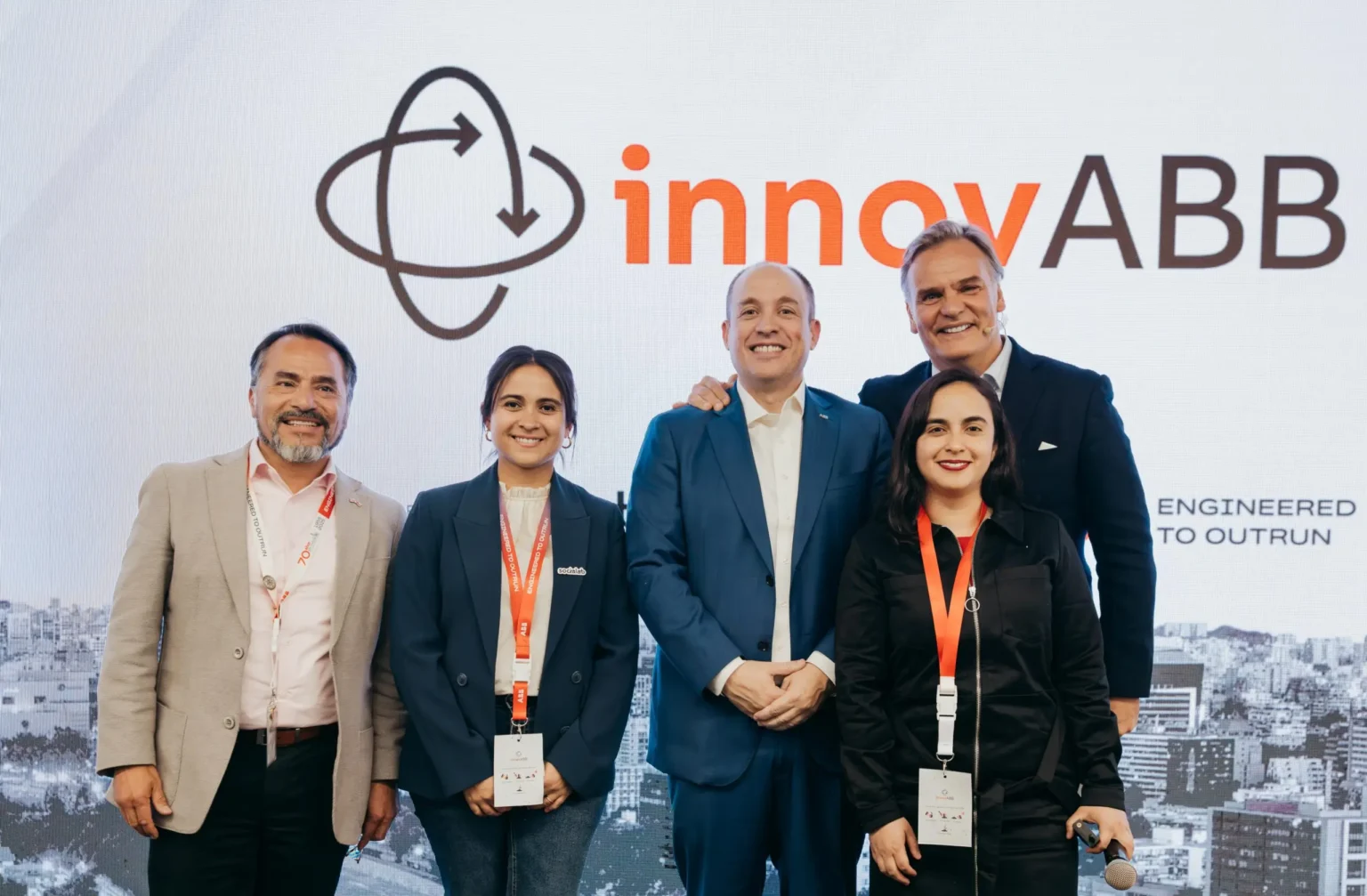 ABB en Chile y Socialab lanzan plataforma para escalar soluciones innovadoras de toda Latinoamérica ABB en Chile y Socialab lanzan plataforma para escalar soluciones innovadoras de toda Latinoamérica