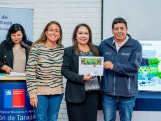 Programa agroeducativo beneficiará a 21 establecimientos estudiantiles de Tarapacá con talleres de hidroponía y compostaje
