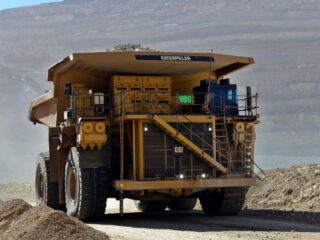 Chile encara declive económico: mayor caída minera desde 2017 impacta negativamente
