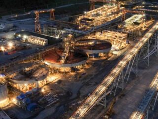 First Quantum asegura $1 mil millones por producción de oro en Zambia