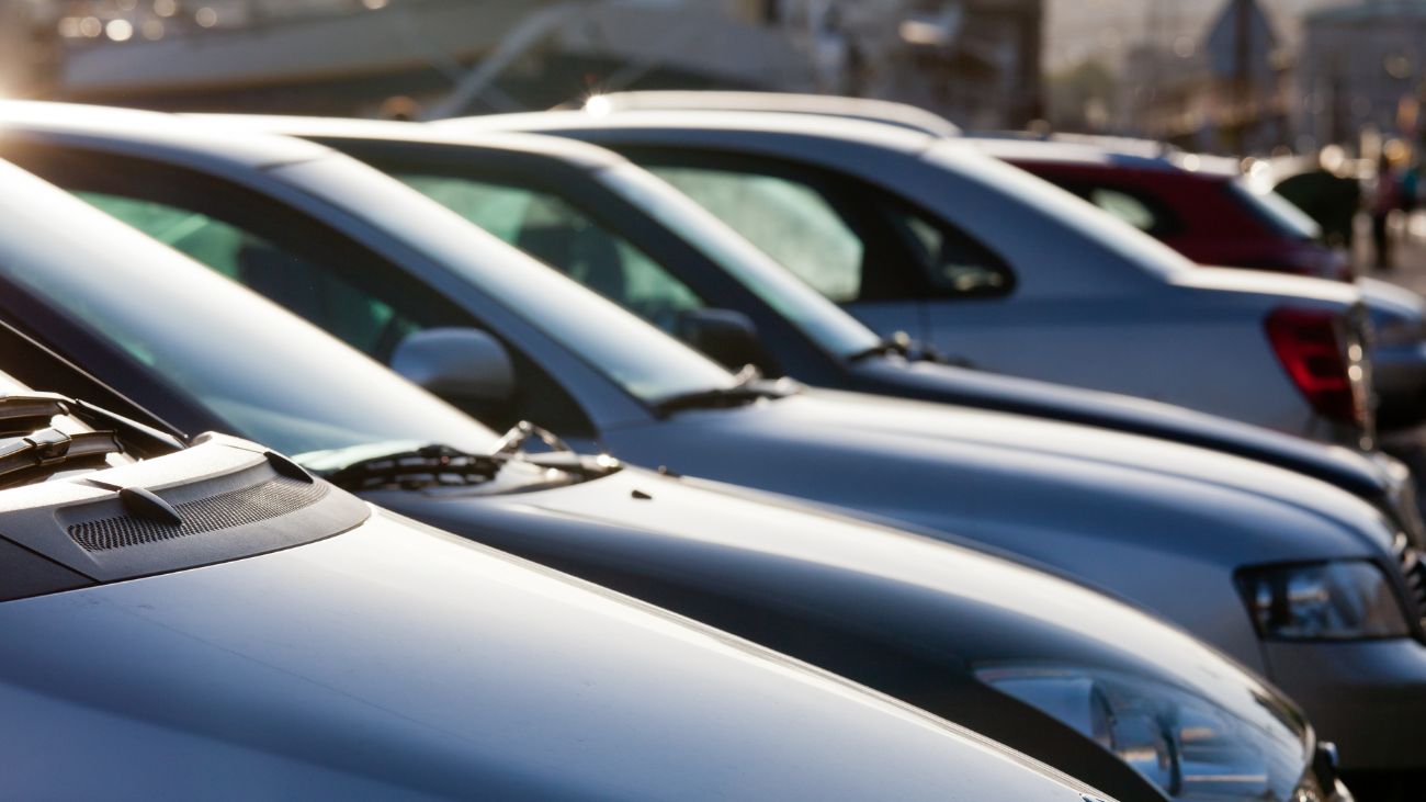 Desmintiendo mitos: eficiencia de autos automáticos y eléctricos en Chile